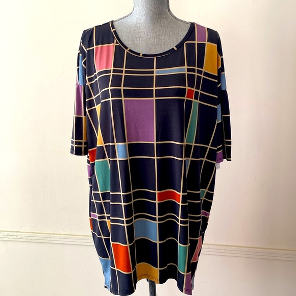 LuLaRoe “IRMA” HIGH-LOW TUNIC OVERSIZED TOP SIZE MEDIUM 🌟NWT🌟 - Picture 2 of 11